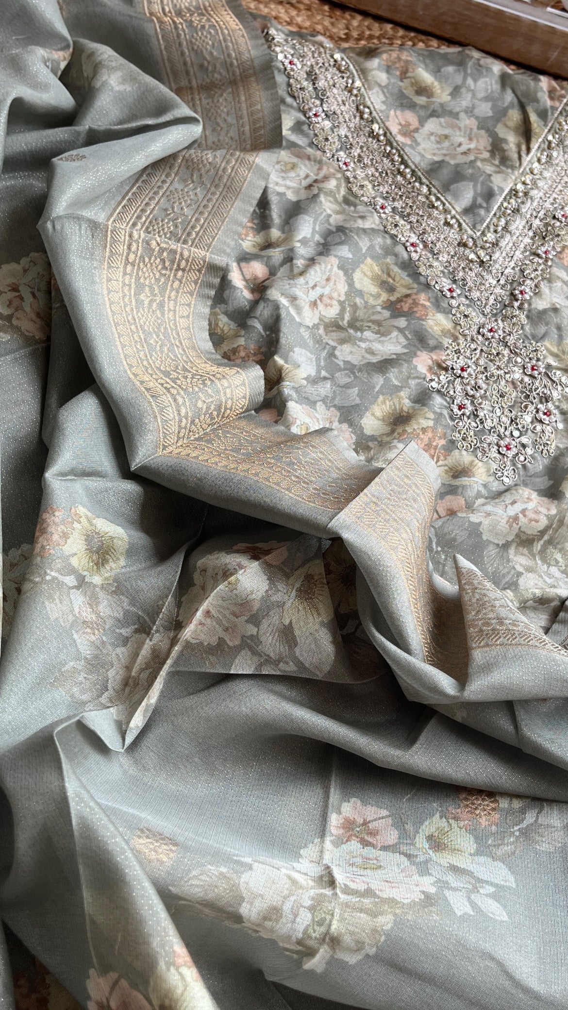 Chnaderi Silk suit sets