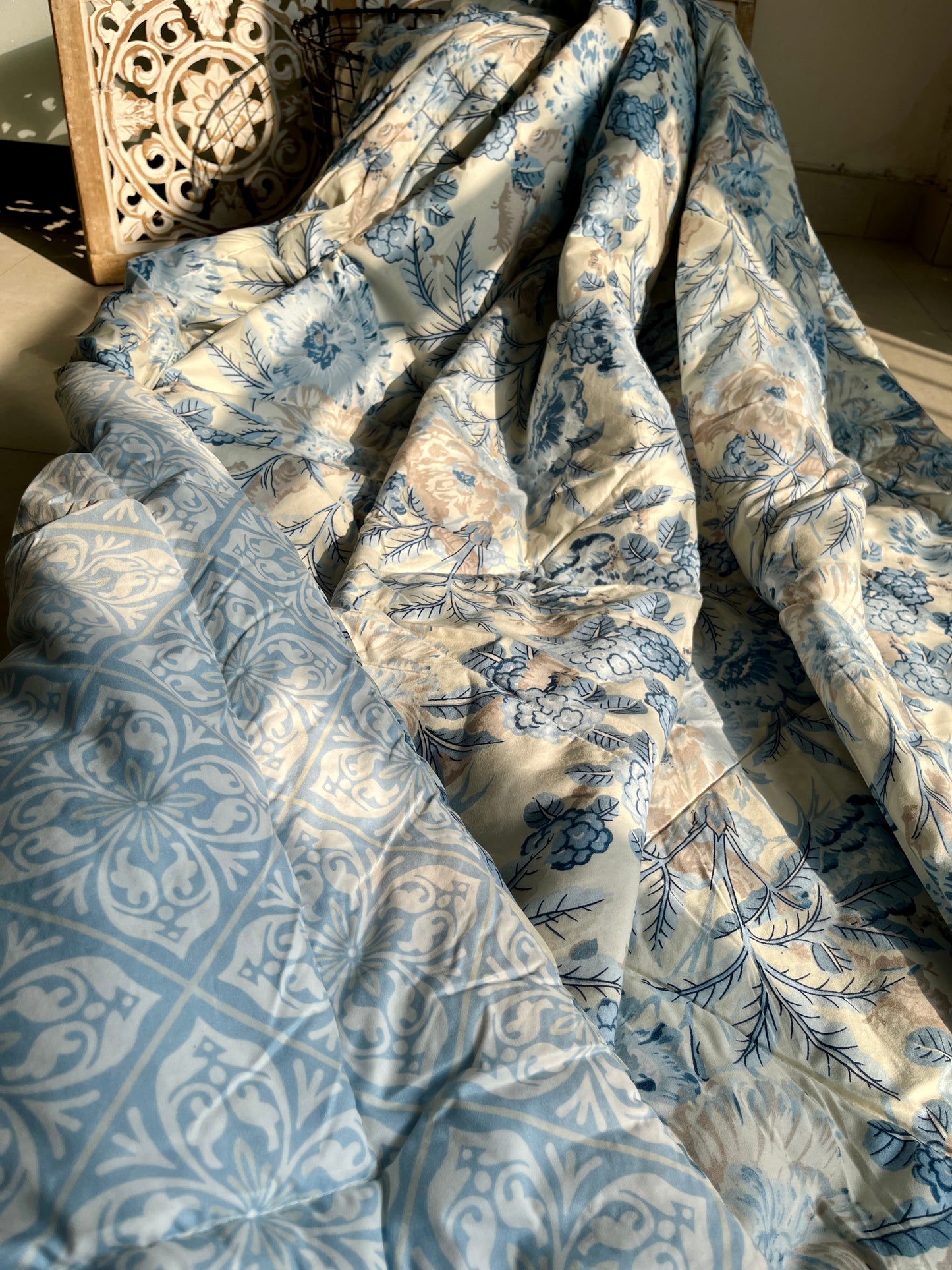 AC comforter/ Light Rajai